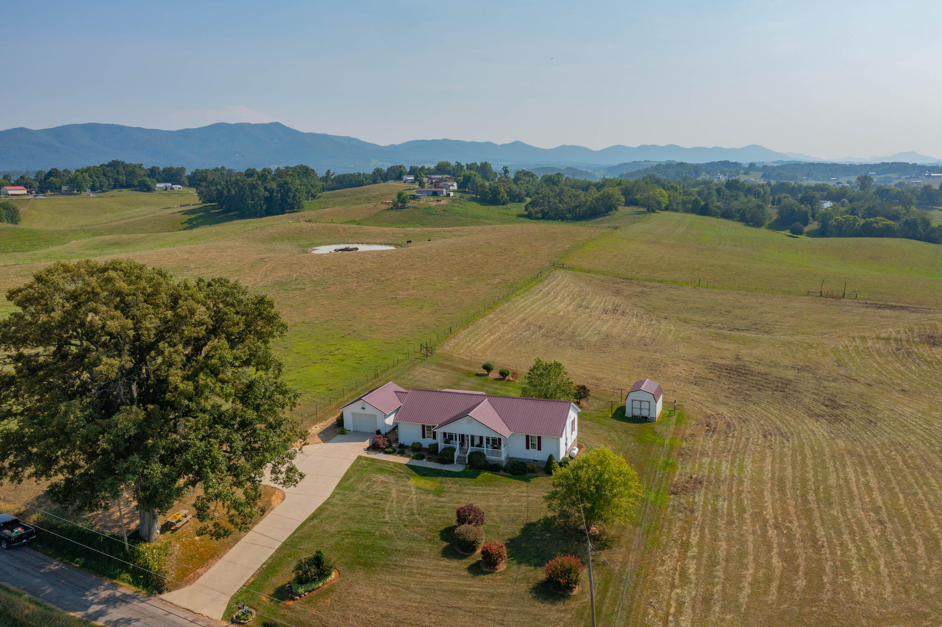365 River Road Greeneville, TN 37743 - Photo 3 of 51 365 River Rd-4