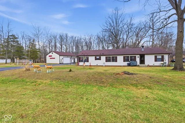 $315,000 | 52 Victory Hill Drive, Coatesville, IN 46121