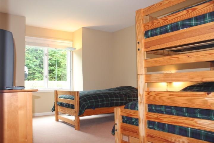 First floor bunk bedroom.