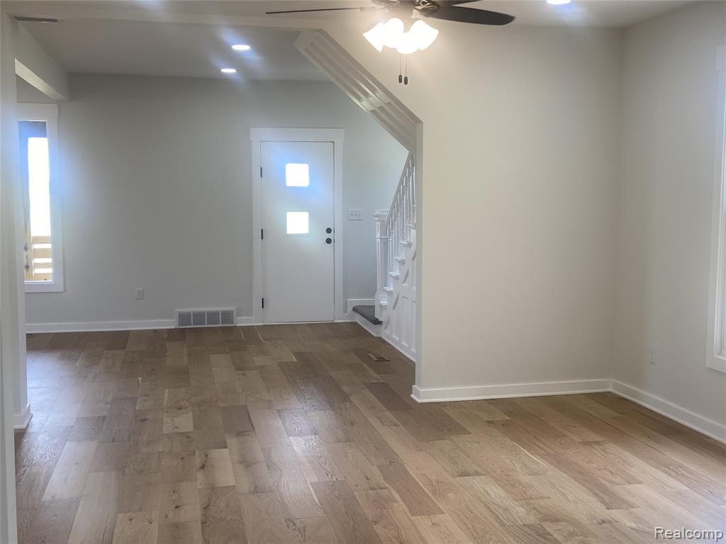 7977 North Portsmouth Road Bay City, MI 48708 - Photo 16 of 40 Gallery Image 16