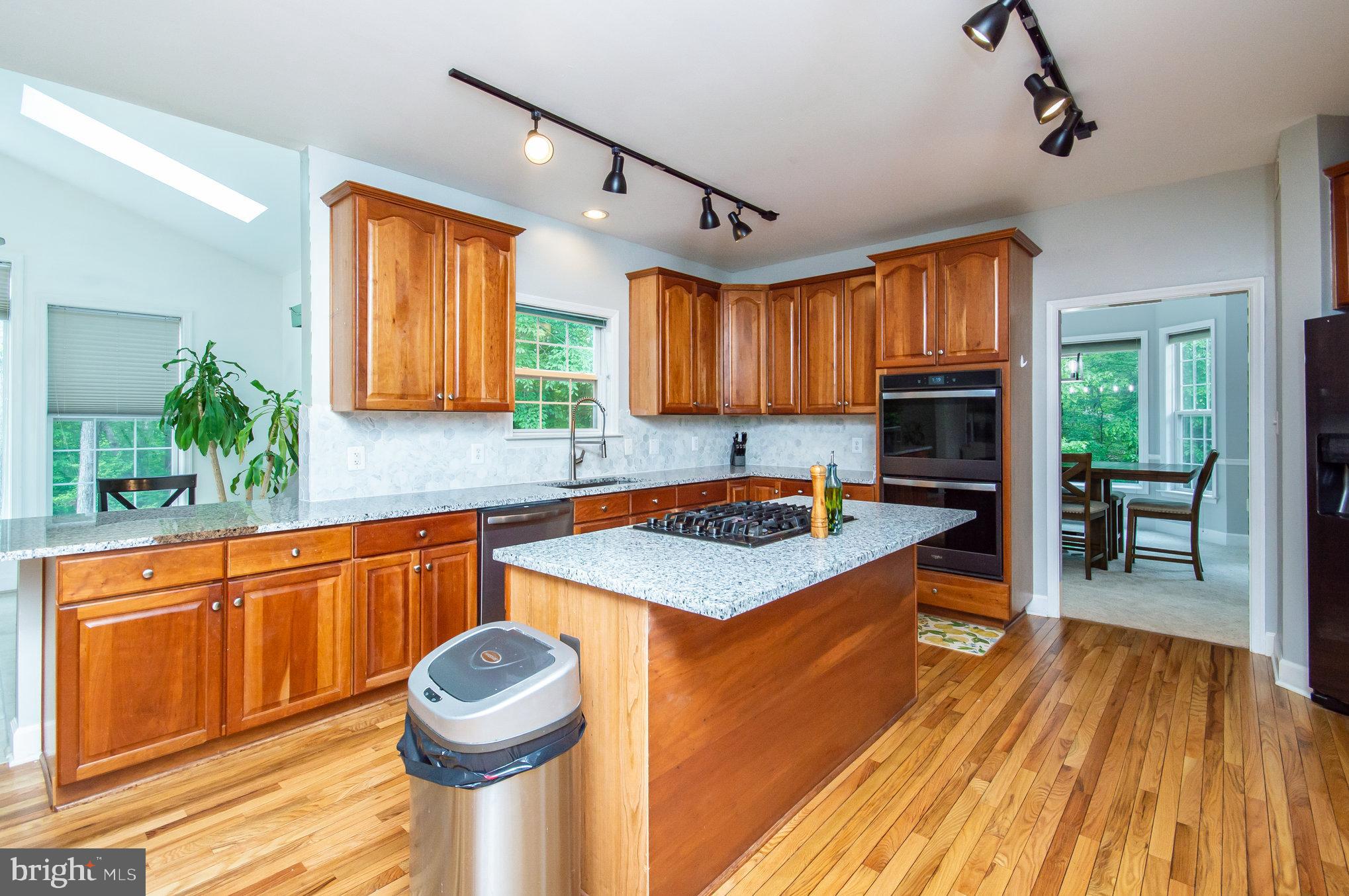 6711 Hunters Ridge Road Manassas, VA 20112 - Photo 16 of 46 Kitchen