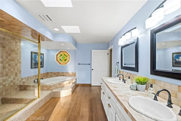 $1,316,180 | 1618 Alapat Drive, Escondido, CA 92027