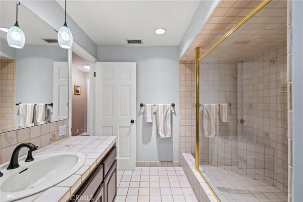 $1,316,180 | 1618 Alapat Drive, Escondido, CA 92027