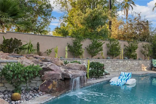$1,316,180 | 1618 Alapat Drive, Escondido, CA 92027