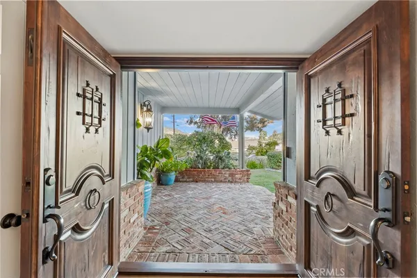 $1,316,180 | 1618 Alapat Drive, Escondido, CA 92027