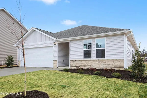 $309,995 | 31 East Emily Gardens Drive, Selma, NC 27576