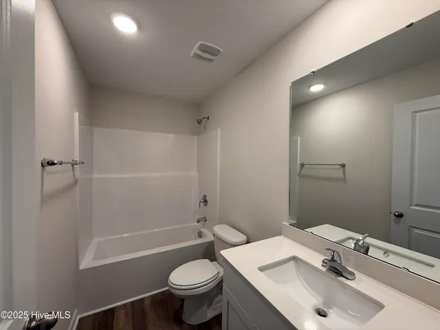 $309,995 | 31 East Emily Gardens Drive, Selma, NC 27576