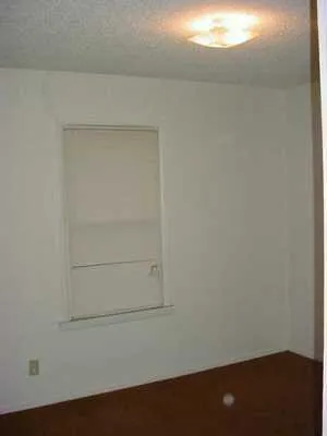 $600 | 5861 Hampshire Road, Corpus Christi, TX 78408