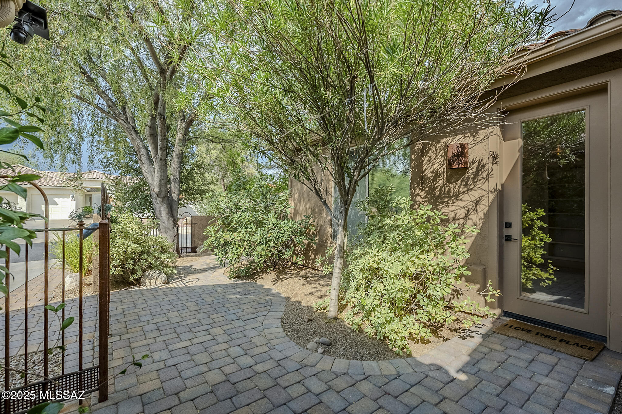 9808 East Rock Ridge Court Tucson, AZ 85749 - Photo 7 of 51 Private entrance to Secondary Suite