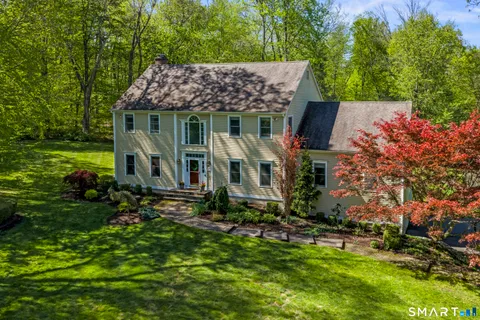 $950,000 | 38 Old Farm Hill Road, Newtown, CT 06470