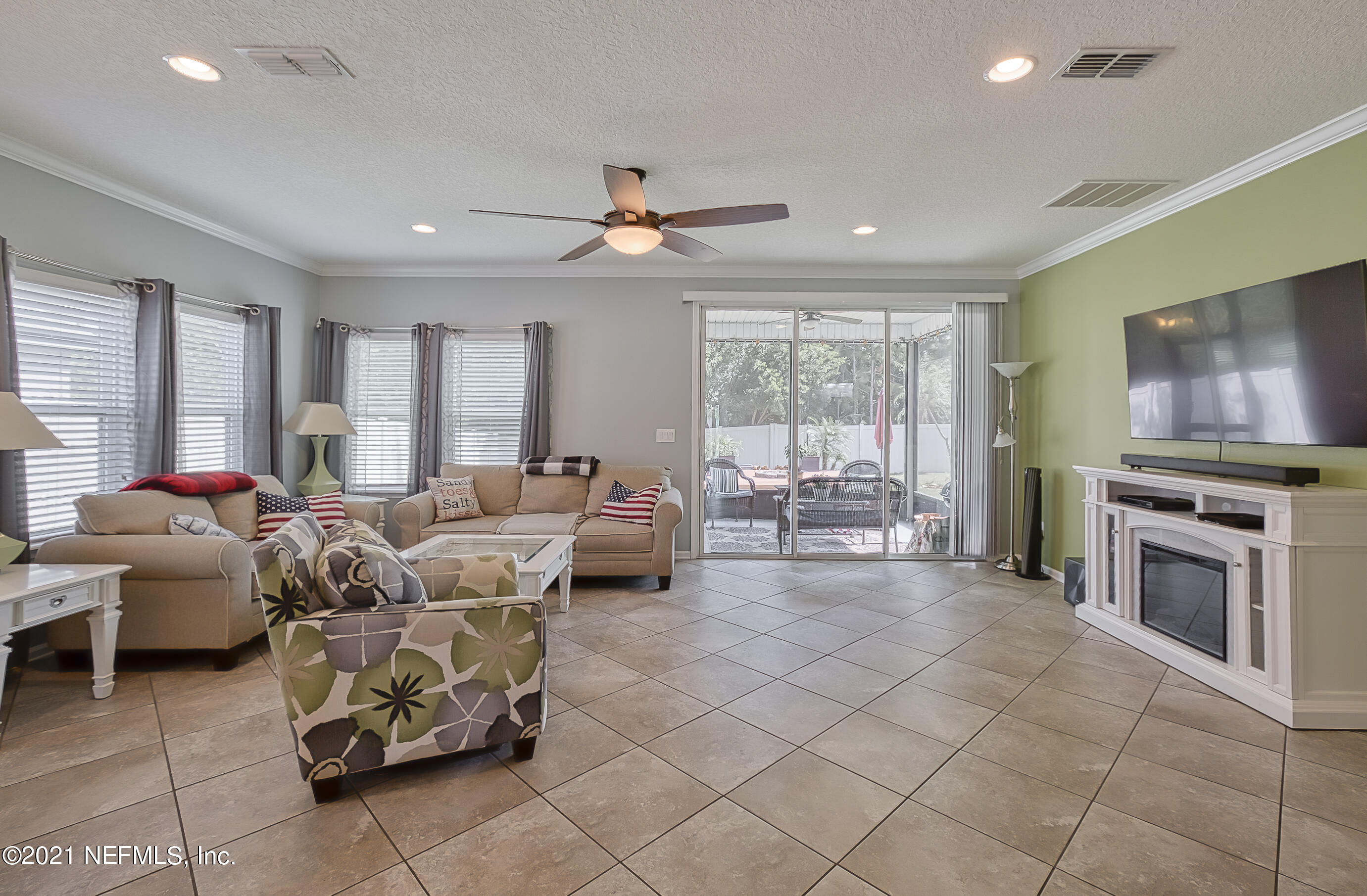 75034 Glen Spring Way Yulee, FL 32097 - Photo 8 of 38 family room