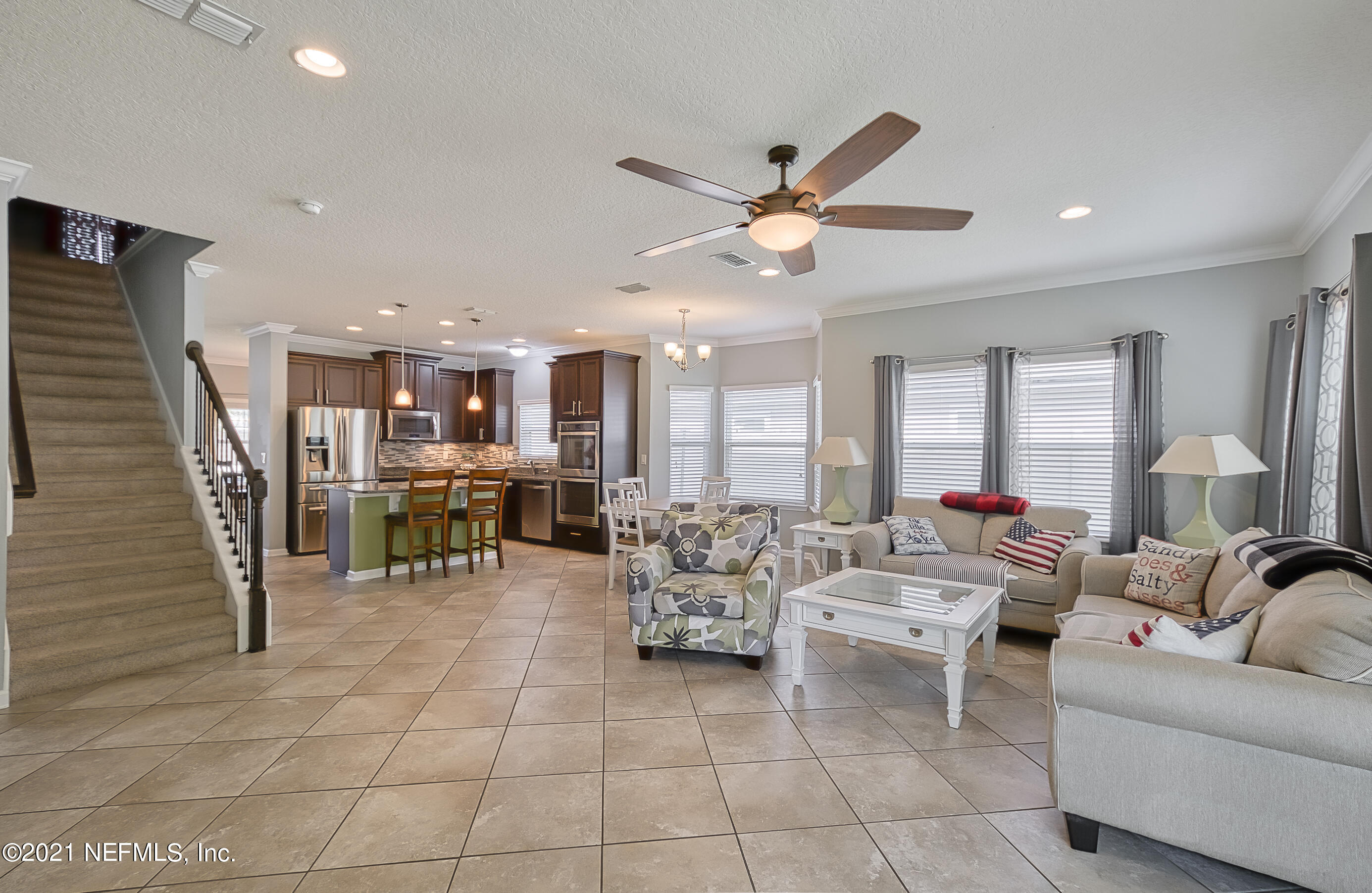 75034 Glen Spring Way Yulee, FL 32097 - Photo 10 of 38 tons of natural light