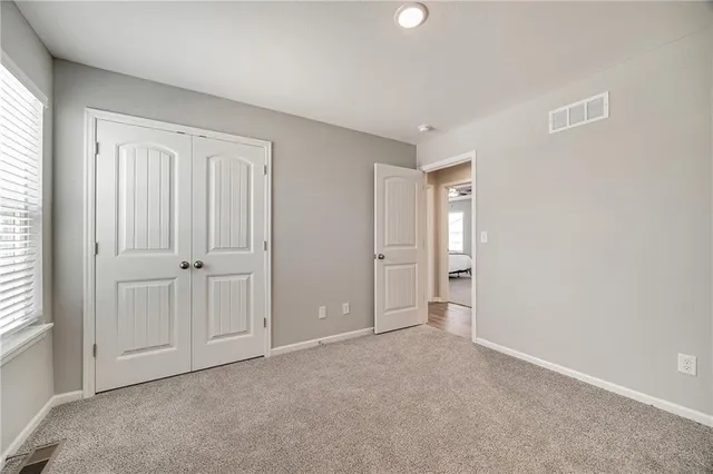 $339,900 | 709 Winter Drive, Belton, MO 64012