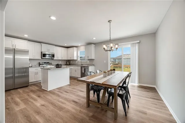 $339,900 | 709 Winter Drive, Belton, MO 64012