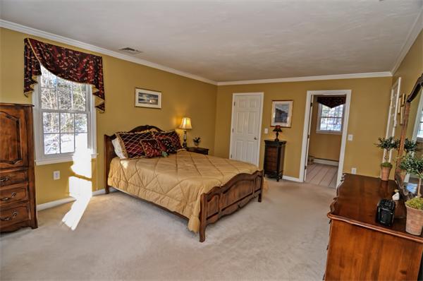 44 Huckleberry Road Hopkinton, MA 01748 - Photo 22 of 30 Gallery Image 22