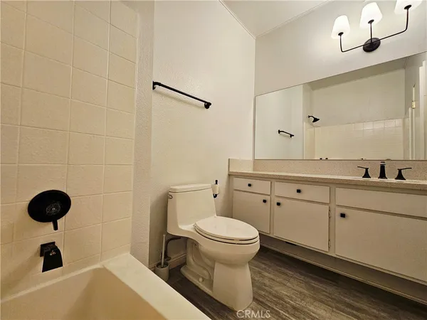 $3,250 | 156 South Oak Knoll Avenue, Unit 209, Pasadena, CA 91101