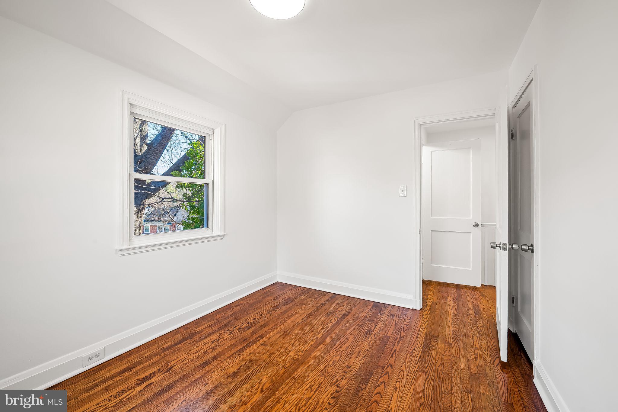950 North Hill Road Baltimore, MD 21218 - Photo 24 of 36 Bedroom 3