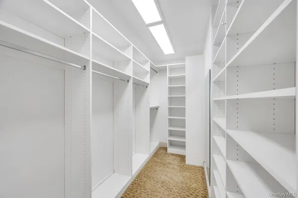 $1,398,000 | 1 Portico Court, Unit 300, Great Neck, NY 11021