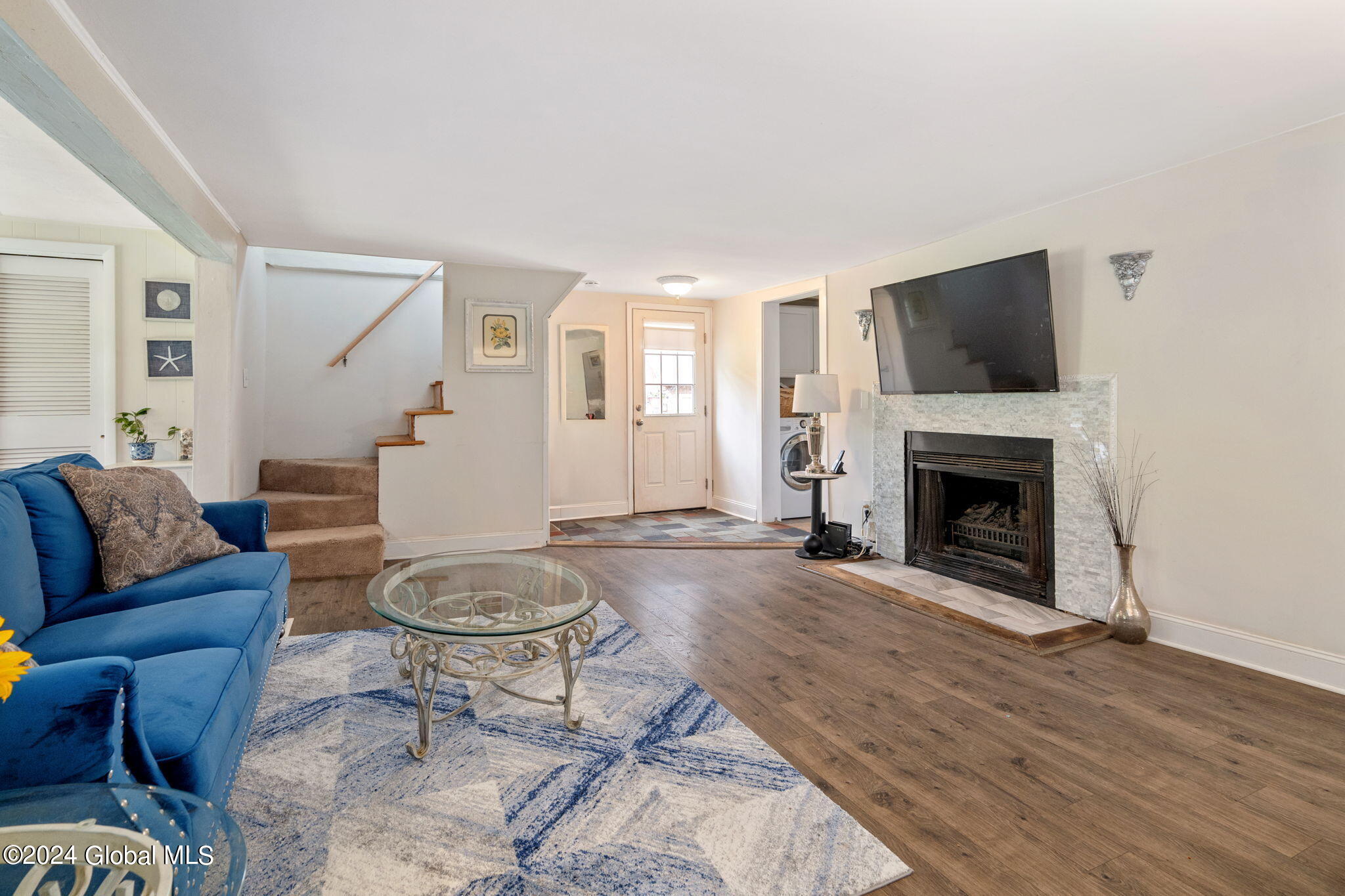 87 Ruggles Road Saratoga Springs, NY 12866 - Photo 5 of 32 44-web-or-mls-6-print-87RugglesRd_06