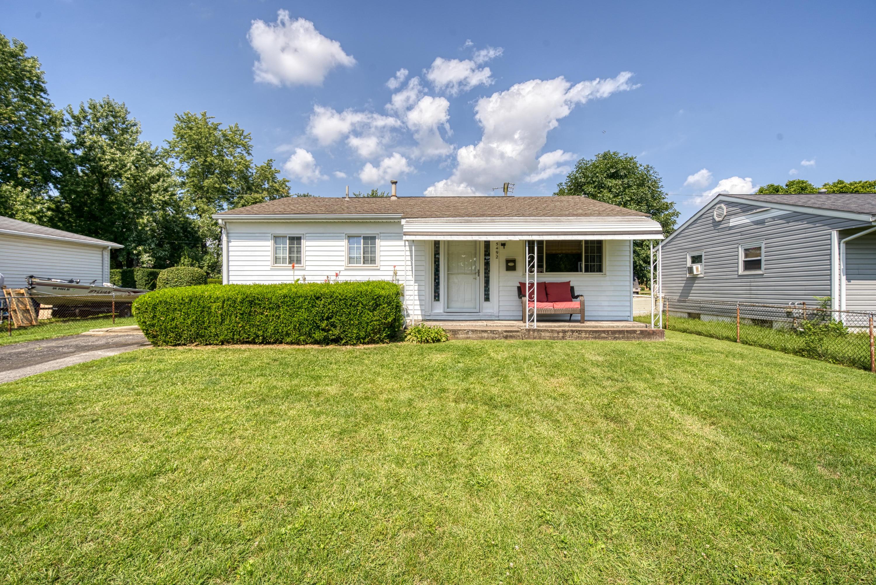5492 Newport Road Columbus, OH 43232 - Photo 1 of 35 Gallery Image 1