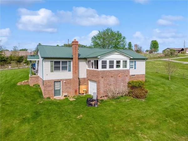 $365,000 | 115 Pigeon Creek Road, Eighty Four, PA 15330