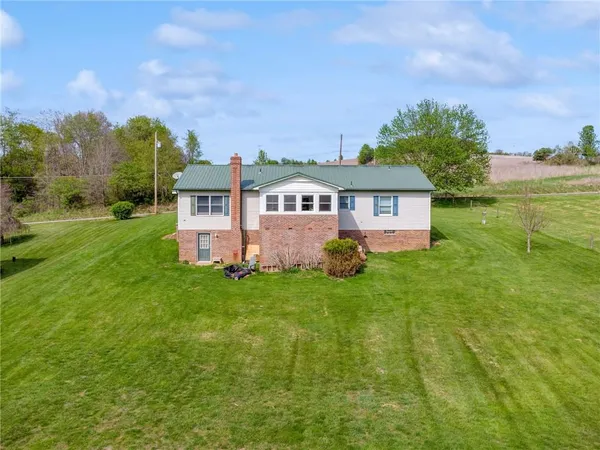 $365,000 | 115 Pigeon Creek Road, Eighty Four, PA 15330