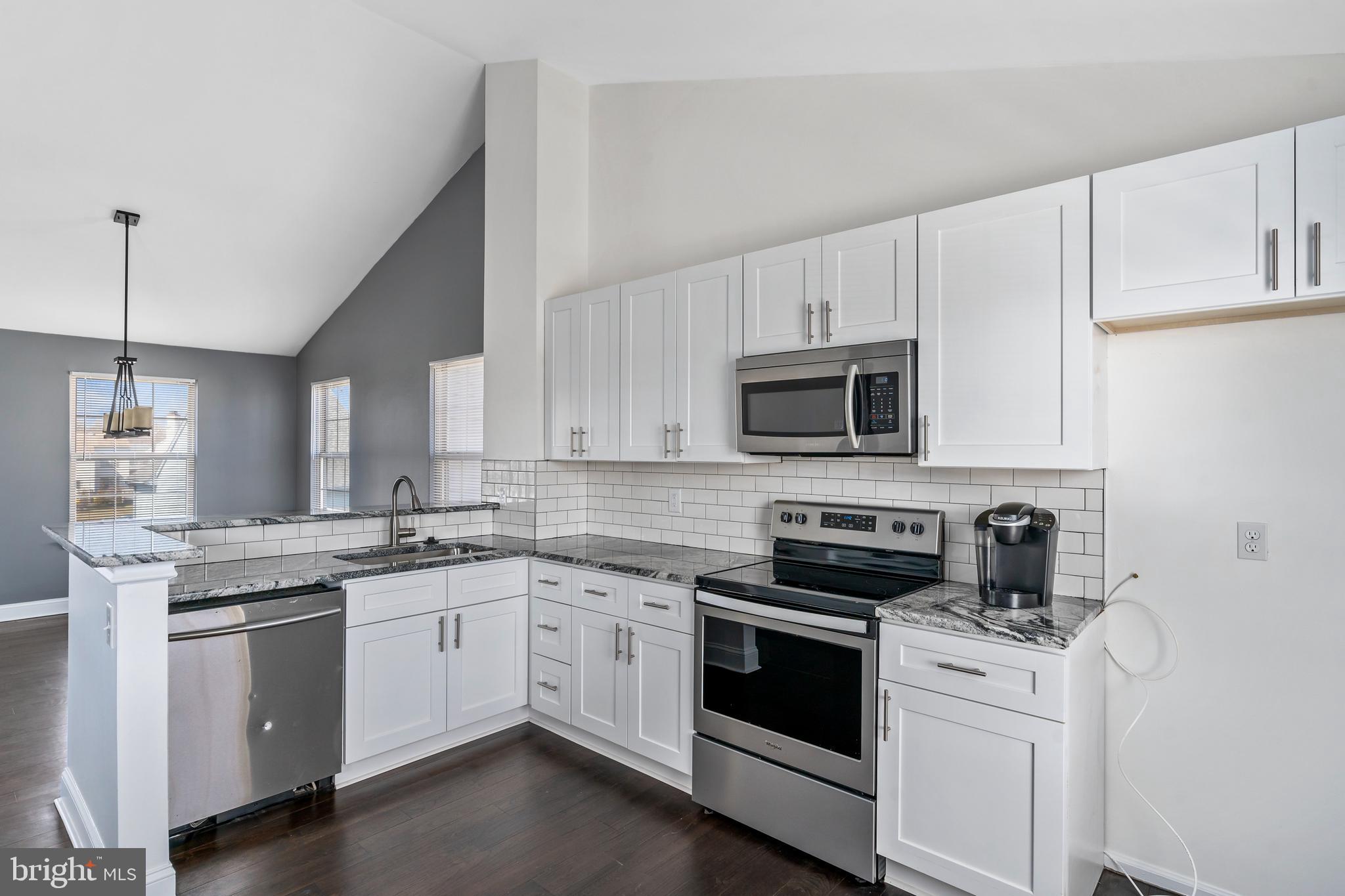 65 Springcress Drive Delran, NJ 08075 - Photo 9 of 27