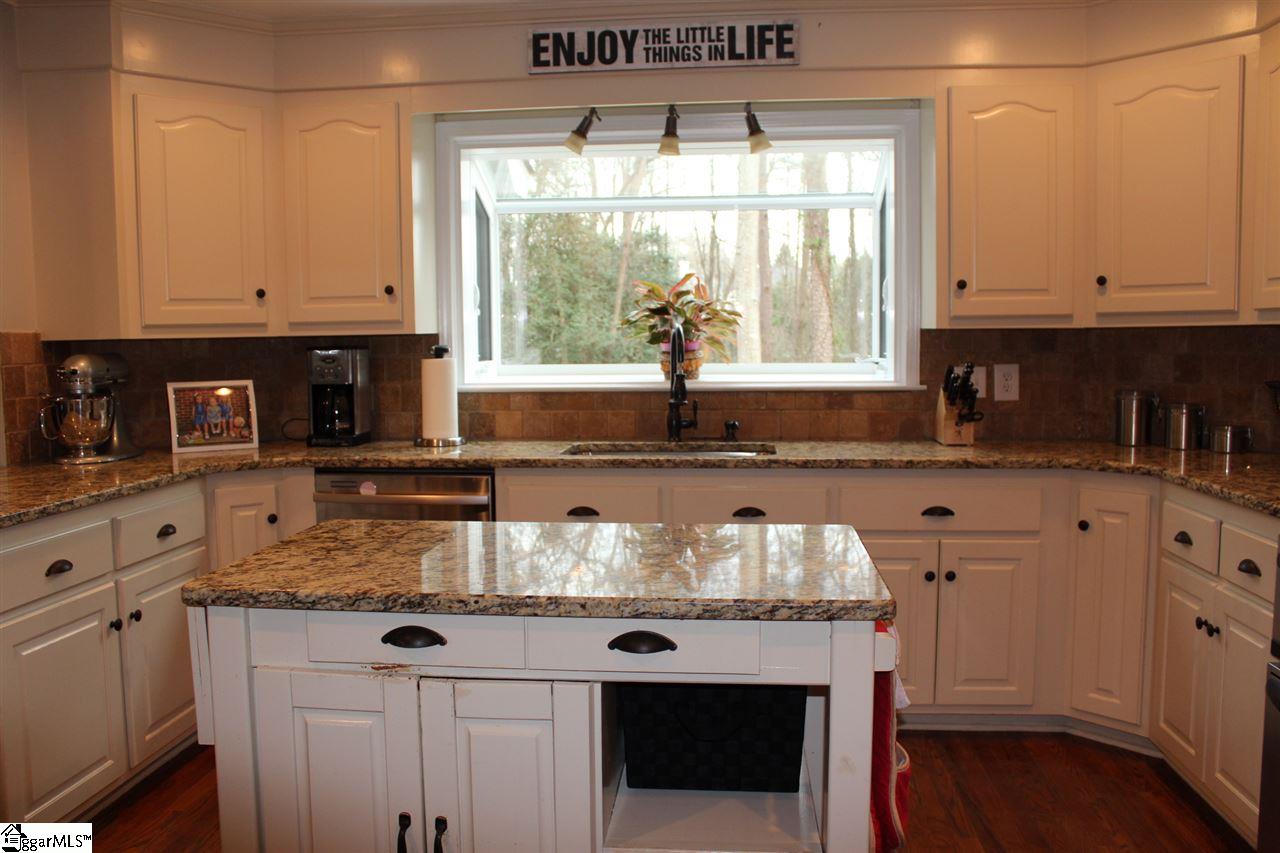 413 Sugar Mill Road Greer, SC 29650 - Photo 4 of 22 Gallery Image 4