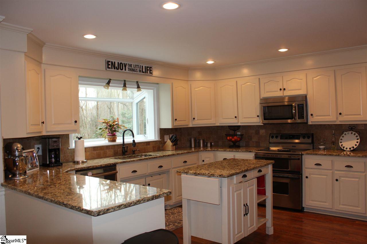 413 Sugar Mill Road Greer, SC 29650 - Photo 5 of 22 Gallery Image 5