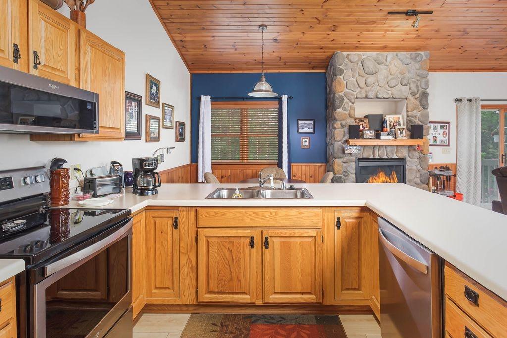 6680 Hwy 17 Rhinelander Wi 54501, Unit 11 Rhinelander, WI 54501 - Photo 4 of 36 Gallery Image 4