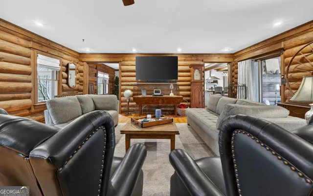 $949,000 | 261 McIntosh Circle, Jackson, GA 30233