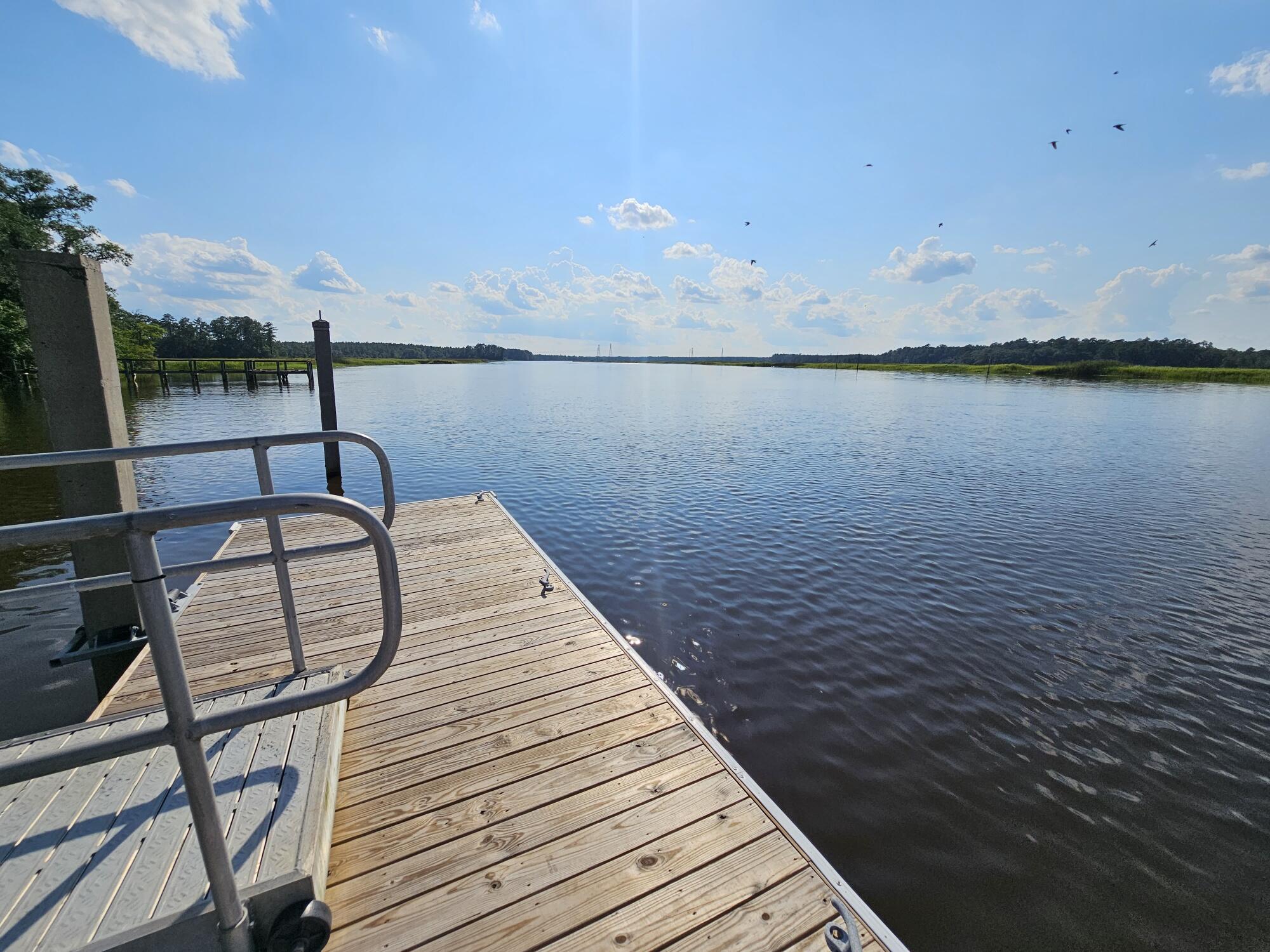 21 Red Fin Loop Georgetown, SC 29440 - Photo 11 of 48 4930d324-d0e4-4b2c-a52c-b51d3589db25