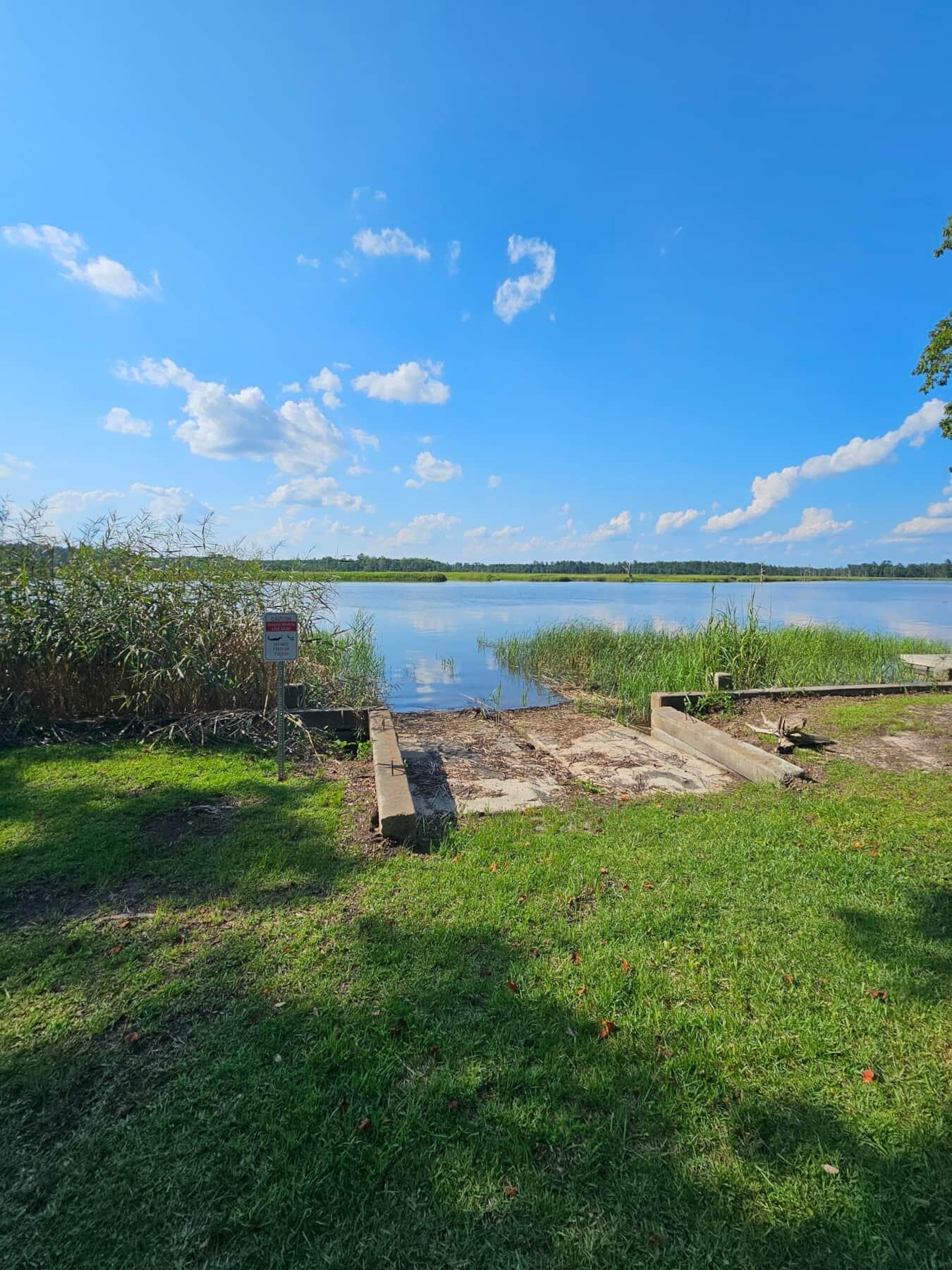 21 Red Fin Loop Georgetown, SC 29440 - Photo 12 of 48 4f337481-8955-41cb-84d0-67a726707ffd
