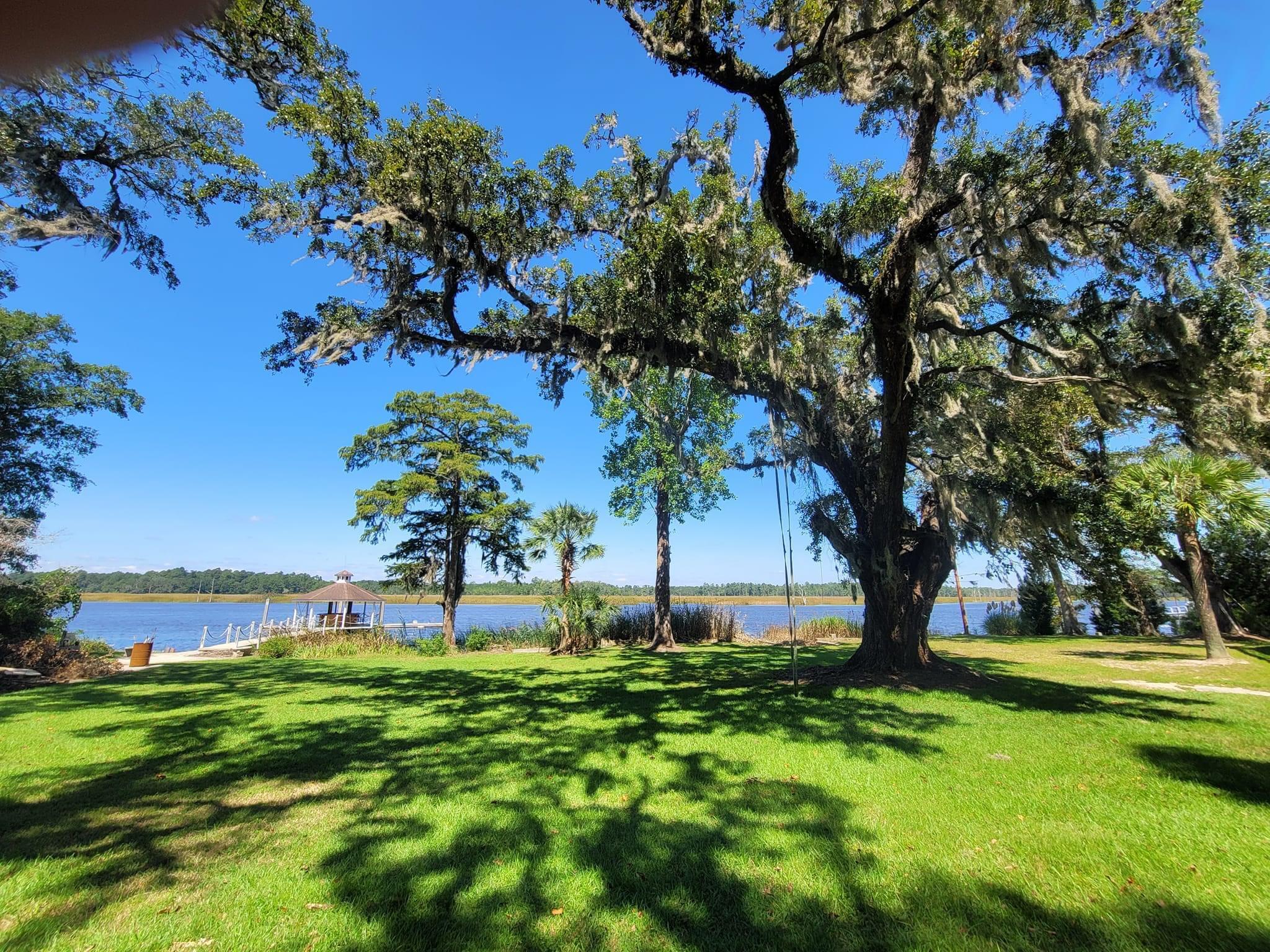 21 Red Fin Loop Georgetown, SC 29440 - Photo 3 of 48 a45c4e70-2445-49ee-bb9c-cb90b3980c45
