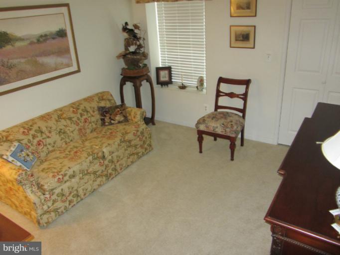 12340 Rosslare Ridge Road, Unit 102 Lutherville-Timonium, MD 21093 - Photo 17 of 23 Bedroom