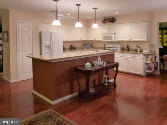 12340 Rosslare Ridge Road, Unit 102 Lutherville-Timonium, MD 21093 - Photo 23 of 23 Kitchen