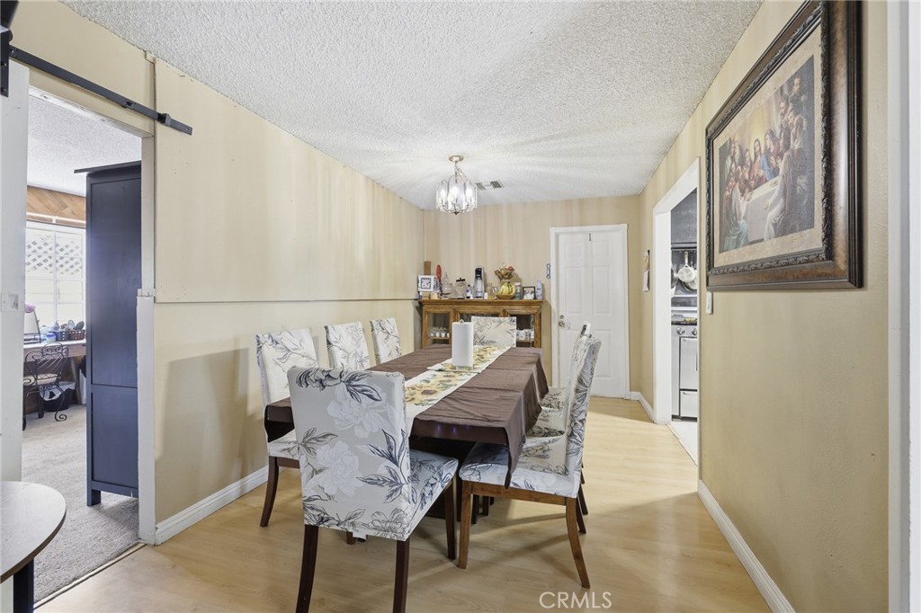 1490 Anderson Street Simi Valley, CA 93065 - Photo 12 of 37