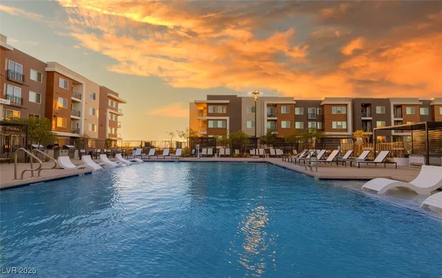 $2,175 | 100 East Warm Springs Road, Unit 4, Henderson, NV 89011