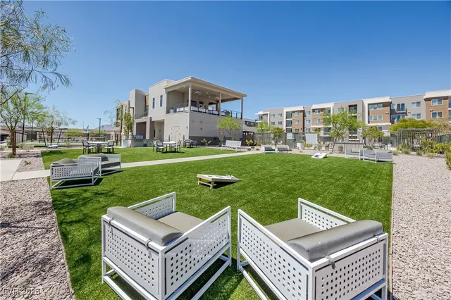 $2,175 | 100 East Warm Springs Road, Unit 4, Henderson, NV 89011