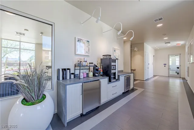 $2,175 | 100 East Warm Springs Road, Unit 4, Henderson, NV 89011