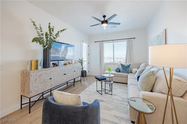 $2,175 | 100 East Warm Springs Road, Unit 4, Henderson, NV 89011