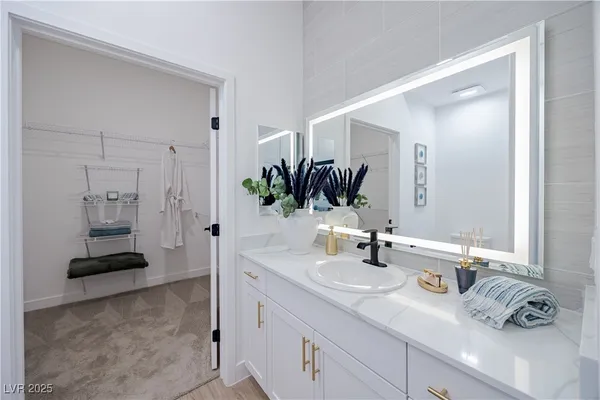 $2,175 | 100 East Warm Springs Road, Unit 4, Henderson, NV 89011