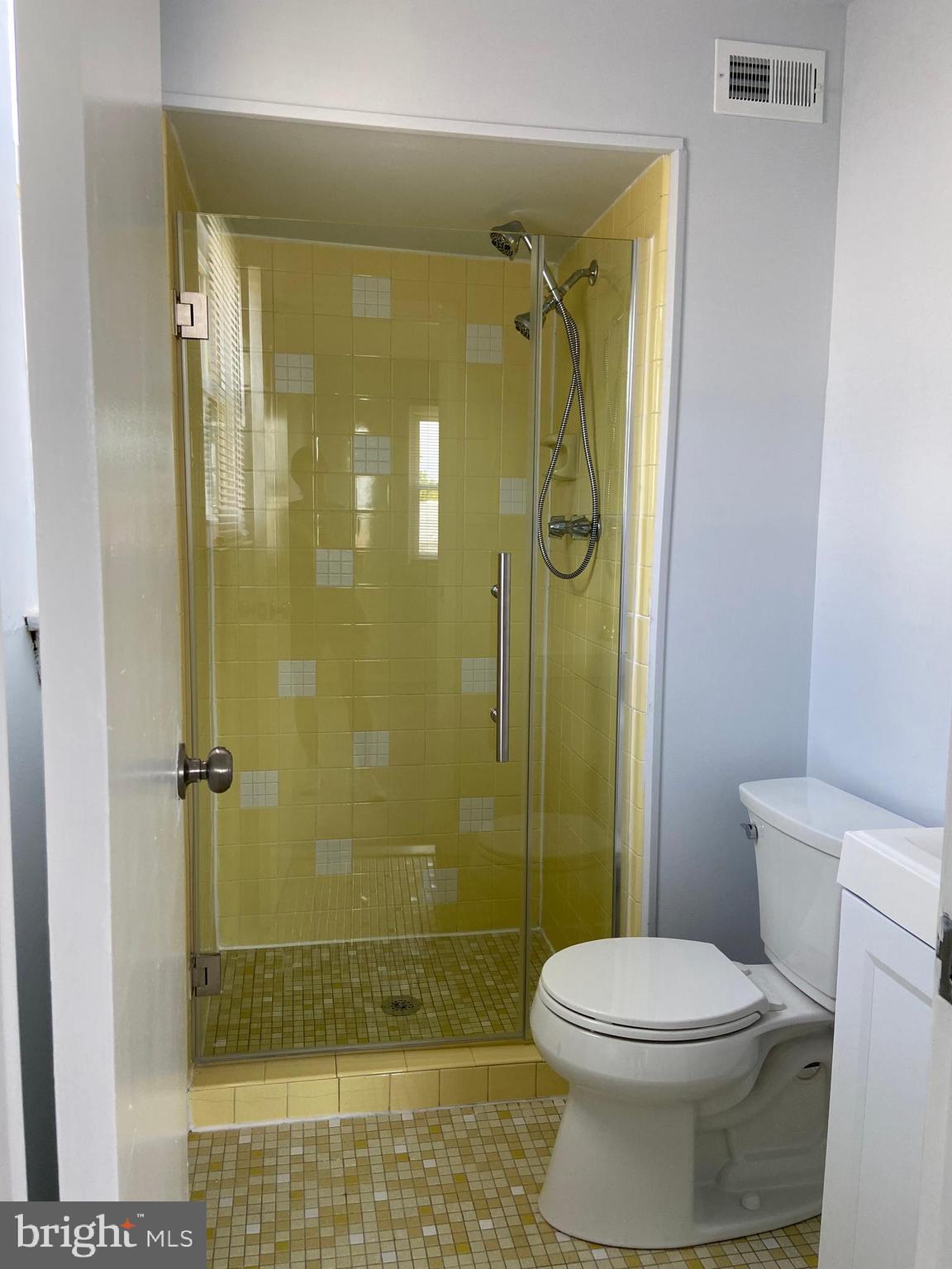 9993 Sandy Road, Unit A Philadelphia, PA 19115 - Photo 15 of 28 Master bath