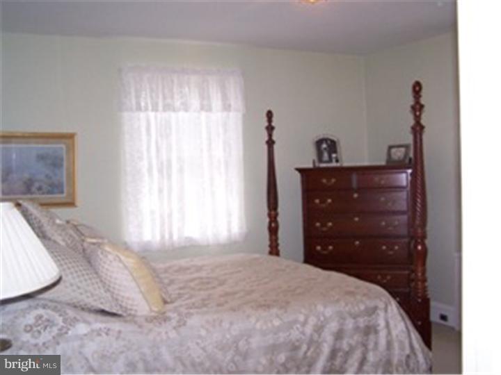 135 Upland Road Havertown, PA 19083 - Photo 16 of 25 Bedroom - Main