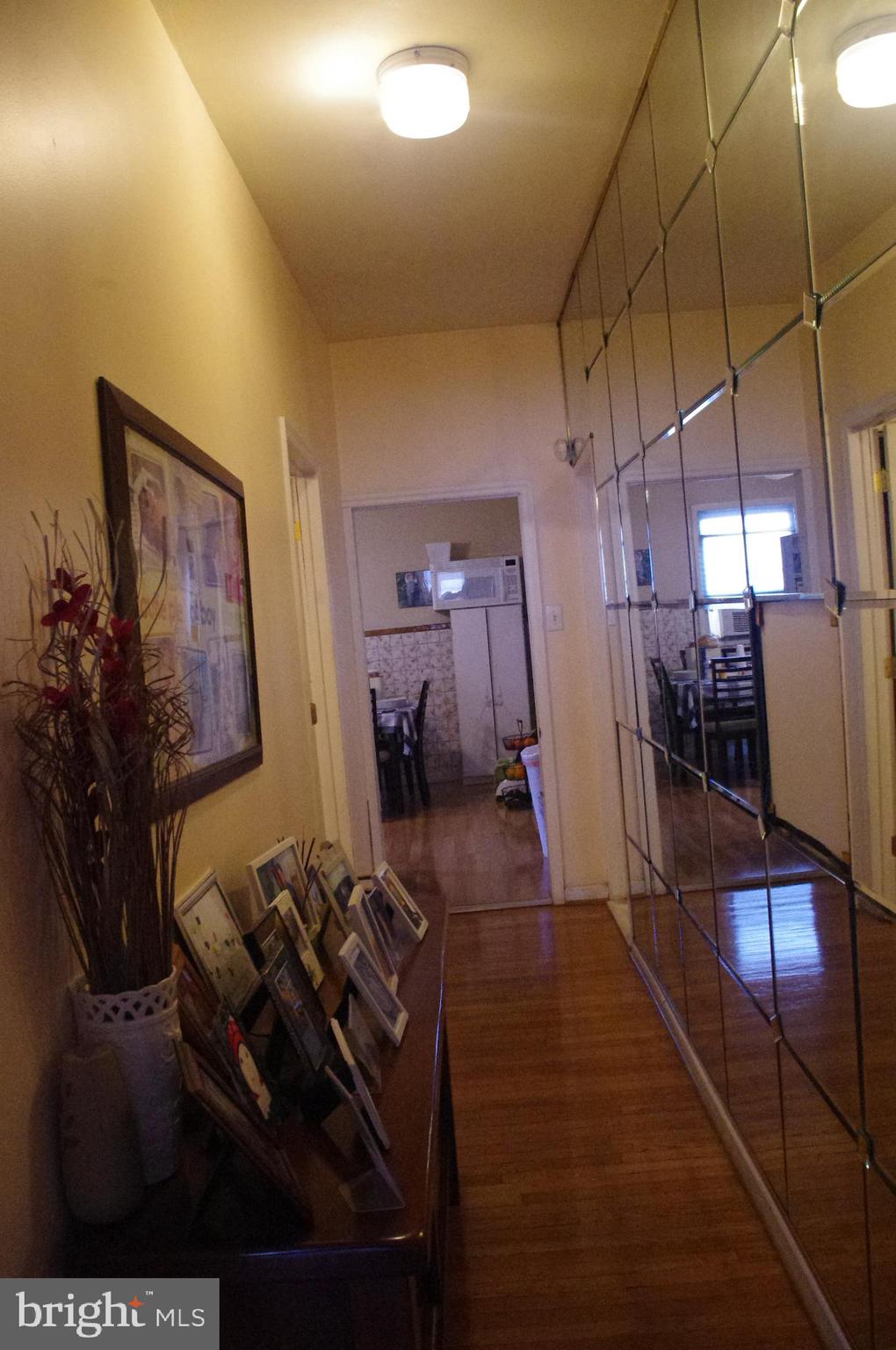 25 West Hancock Street Riverside, NJ 08075 - Photo 11 of 20