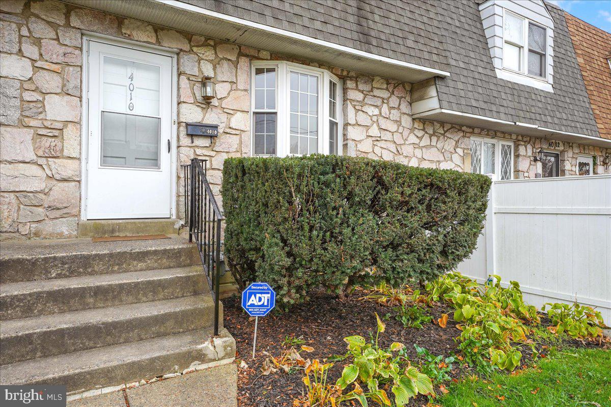 4010 Worrilow Road Brookhaven, PA 19015 - Photo 2 of 27