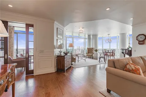 $1,120,000 | 750 Park Avenue Northeast, Unit 29S, Atlanta, GA 30326