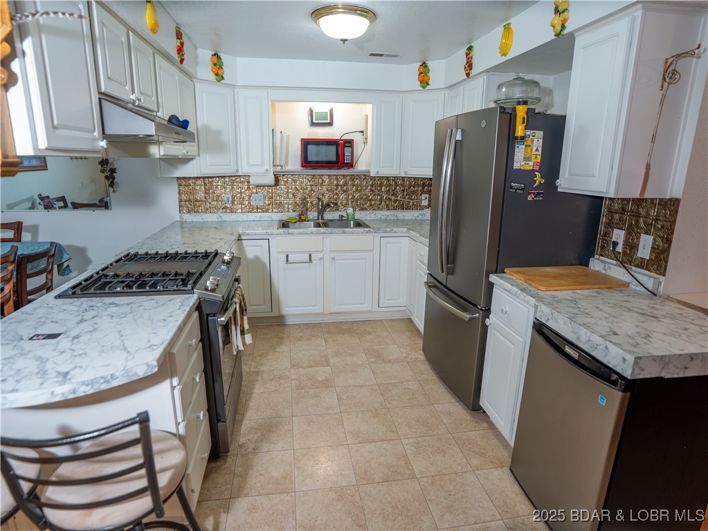1070 Old Nonsuch Road Camdenton, MO 65020 - Photo 16 of 42 Plenty of counter space
