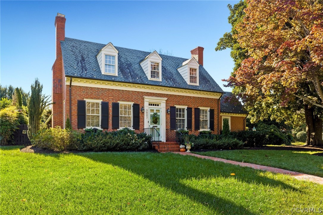 3807 Dover Road Richmond, VA 23221 - Photo 2 of 44 Classic brick and slate home!