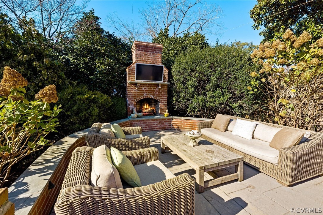 3807 Dover Road Richmond, VA 23221 - Photo 35 of 44 Private oasis for entertaining and relaxing!
